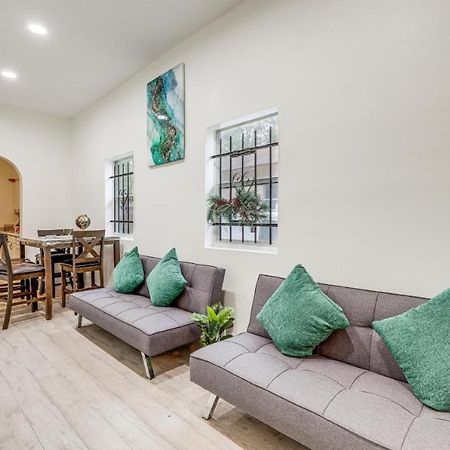 Large, Central, Lovely & Cozy 4Bed/2Bath - House By Everbank Stadium Jacksonville Extérieur photo