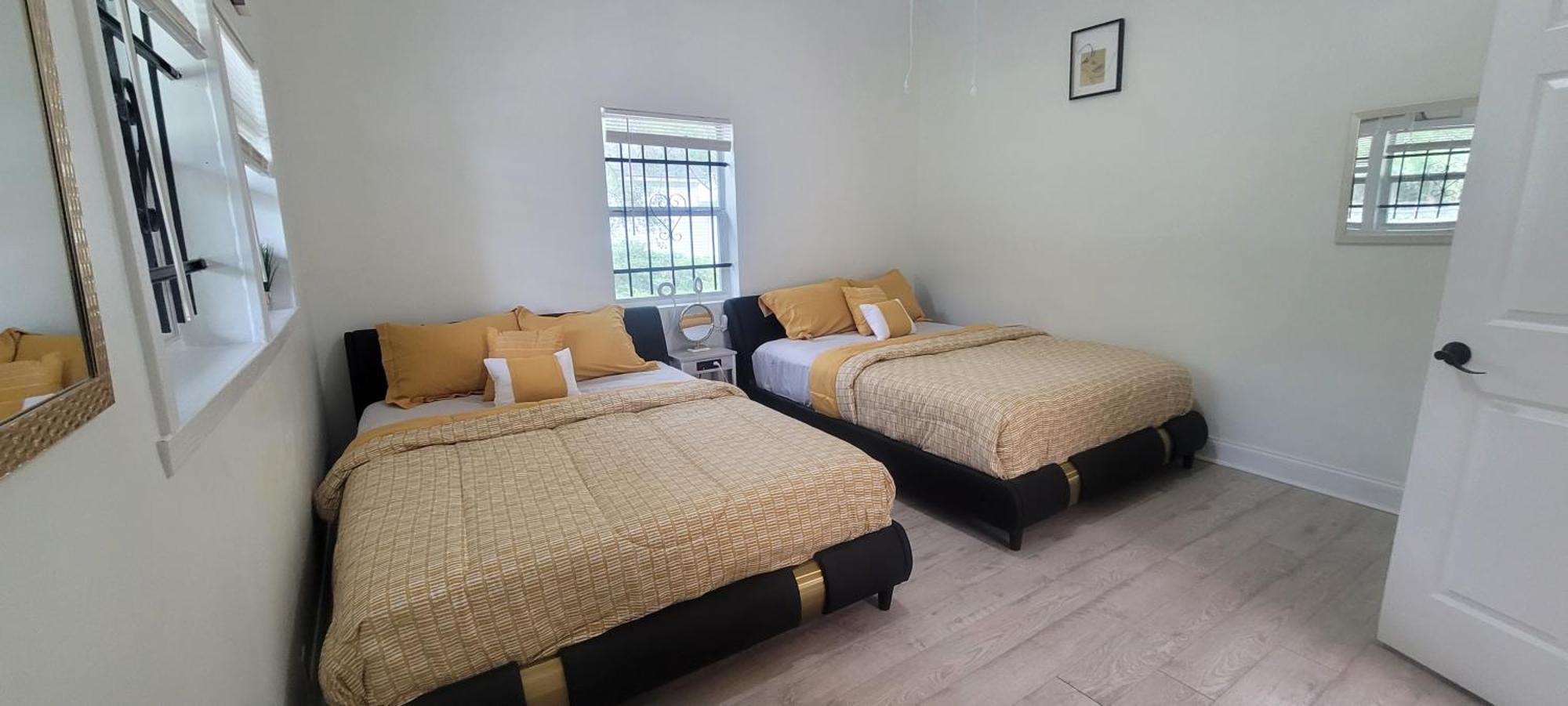 Large, Central, Lovely & Cozy 4Bed/2Bath - House By Everbank Stadium Jacksonville Extérieur photo