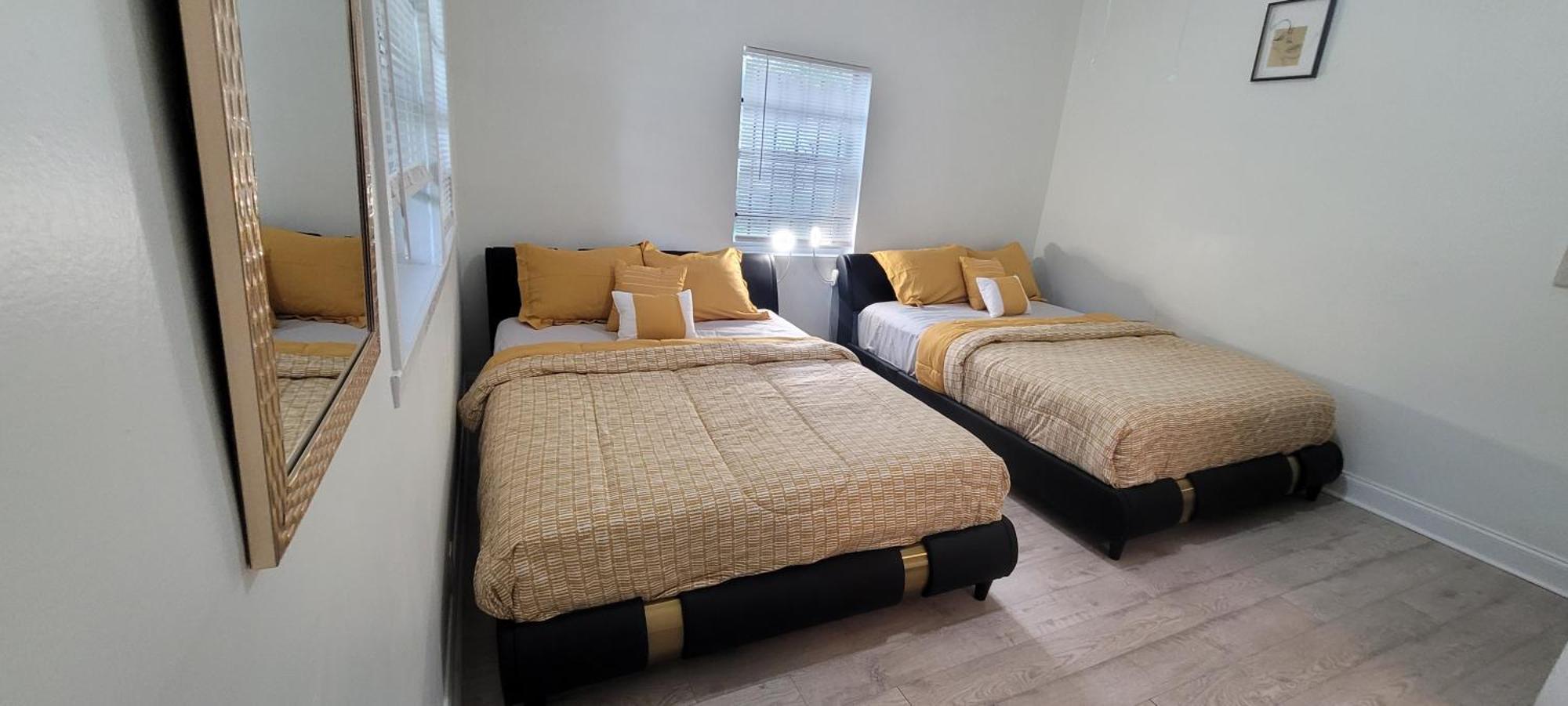 Large, Central, Lovely & Cozy 4Bed/2Bath - House By Everbank Stadium Jacksonville Extérieur photo