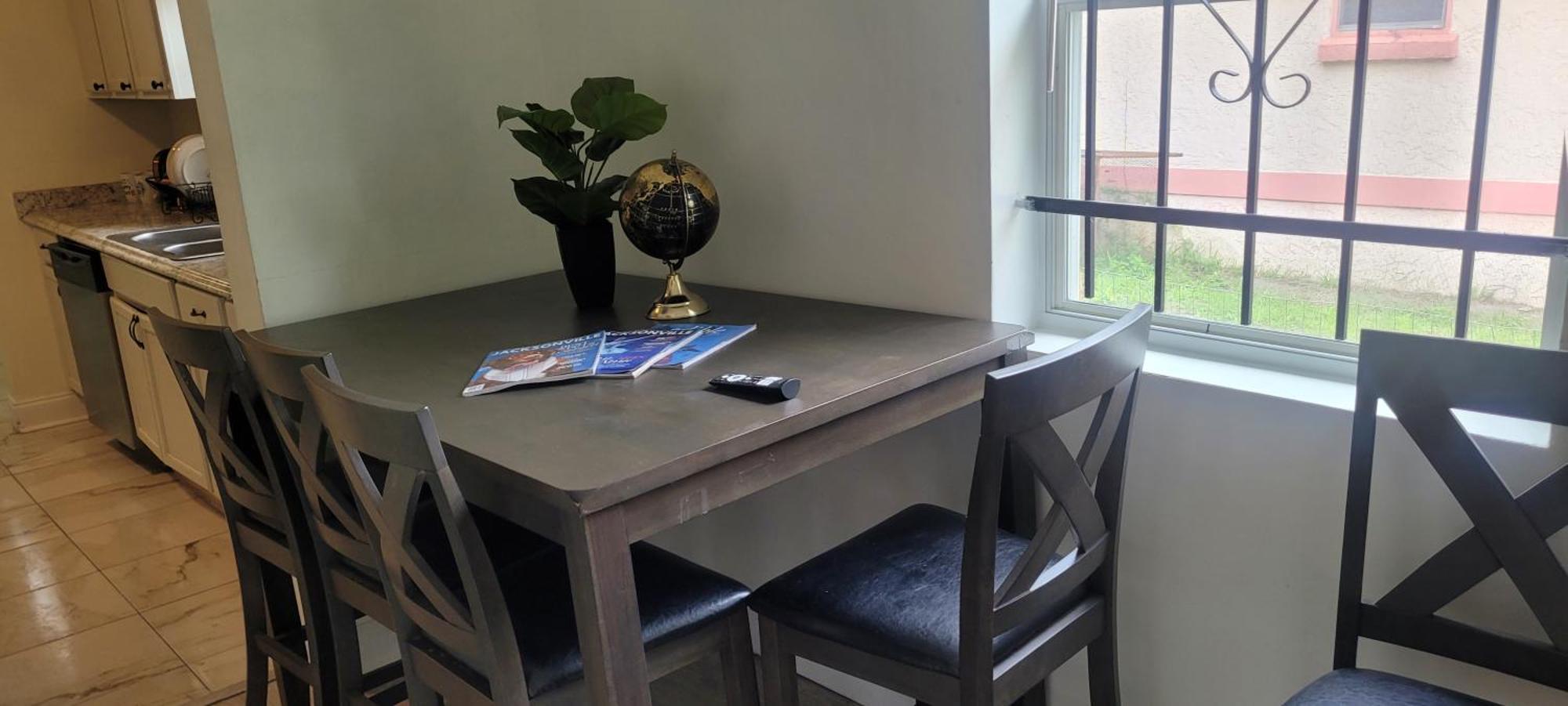 Large, Central, Lovely & Cozy 4Bed/2Bath - House By Everbank Stadium Jacksonville Extérieur photo